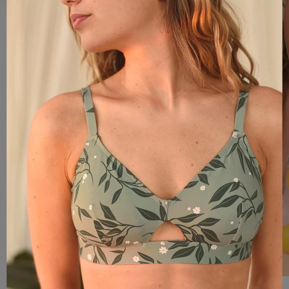 Green Foliage Keyhole Bikini Top